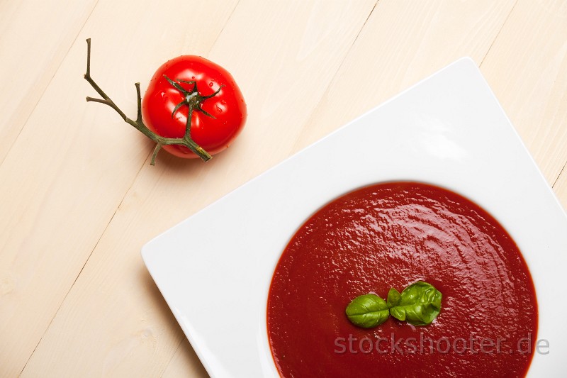 _MG_4865_tom_sp.jpg - closeup of fresh tomato soup