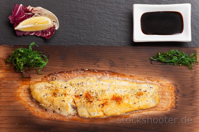 _MG_8363_plank.jpg - dover sole on a grilling plank