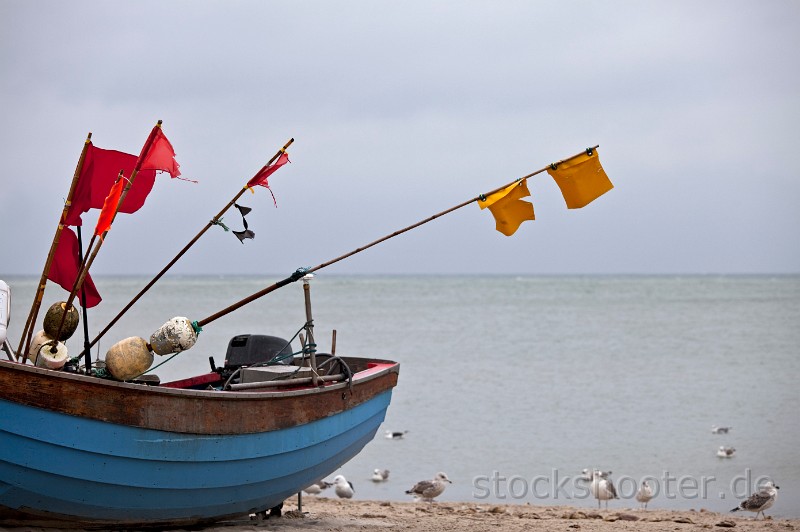 _MG_6757_boat.jpg - danish fishing boat on the beach